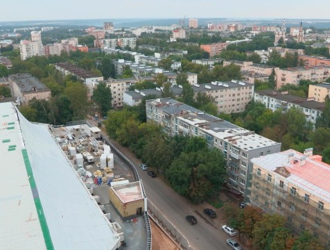 Улица Баррикад в районе Дворца спорта станет трехполосной