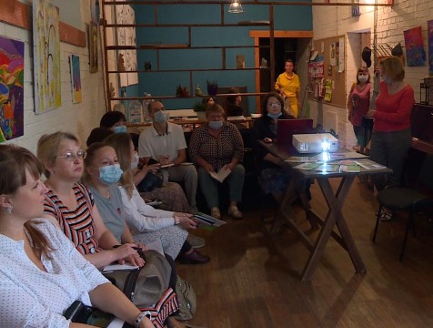Эндокринолог провела обучение для родителей детей-диабетиков