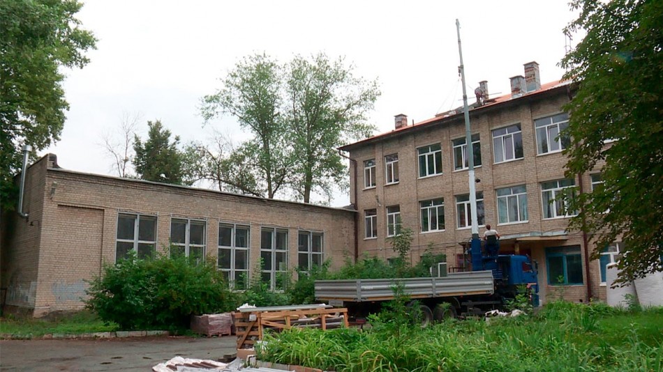 Ремонт-10-й-школы0806.jpg