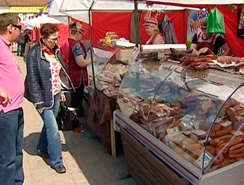 Возобновляются еженедельные продуктовые ярмарки в сквере Ленина