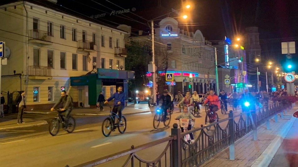 ночной-велопробег0829.jpg