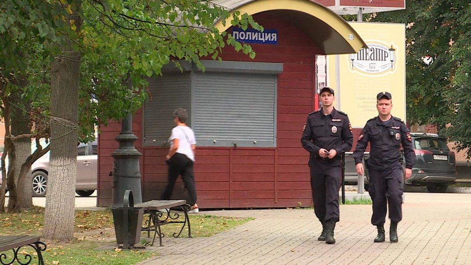 полицейские-патруль-0902.jpg
