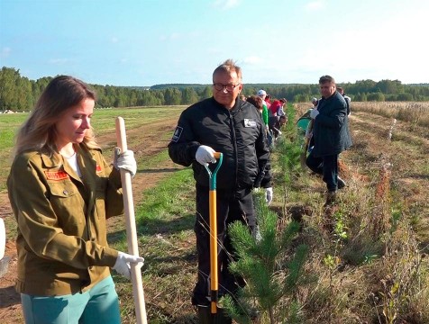 Съёмки фильма о народном ополчении начали с посадки аллеи под Медынью