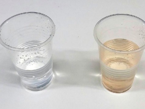 Мутную воду вынуждены пить жители деревни Плющаны Сухиничского района