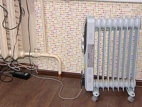 Еще один дом отключили от отопления из-за ремонта трассы у котельной на Кубяка