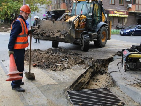 На перекресток Тульской и Горького в Калуге вернули ливнёвку