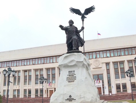 Медикам выделят десять автомобилей администрации области