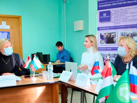 В обнинском лицее обсудили развитие детской дипломатии и культурную связь с Венгрией