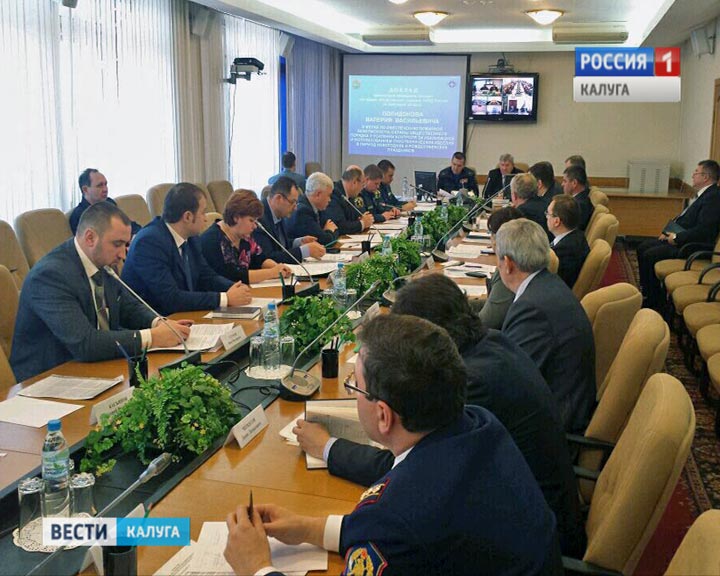 ЗаседаниеЧСиПБ1207.jpg