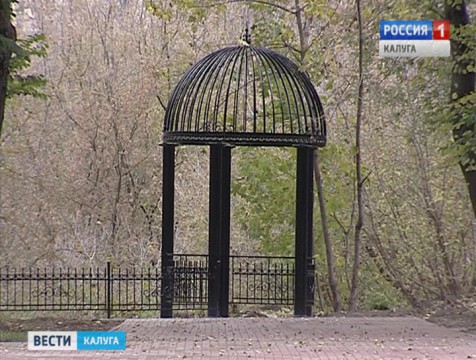 В обновлённом Пушкинском сквере установили беседку в стиле XIX века