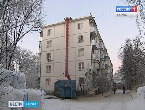 Подрядчик, оставивший жителей дома без крыши, не спешит компенсировать ущерб
