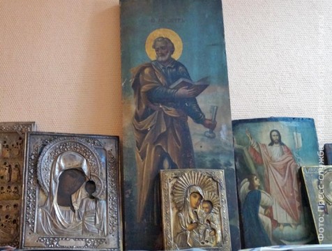 Из монастыря в Калуге украли иконы XIX века и ящик для пожертвований