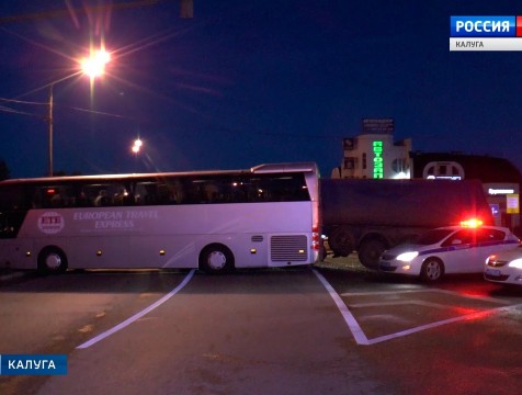 Автобус с туристами из Швейцарии попали в ДТП под Обнинском