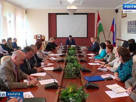 Районным депутатам рассказали, как правильно спланировать развитие муниципалитета