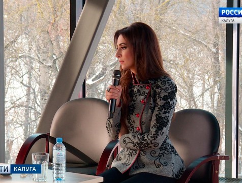 Певица Зара призвала калужских студентов принять участие в выборах