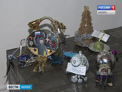 Юных калужан пригласили украсить ёлку в доме-музее Циолковского