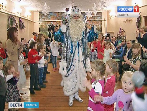 Областные власти поздравили семьи из Донецка и Луганска с наступающим Новым годом