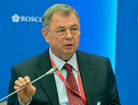 Анатолий Артамонов принял участие в форуме малого и среднего предпринимательства
