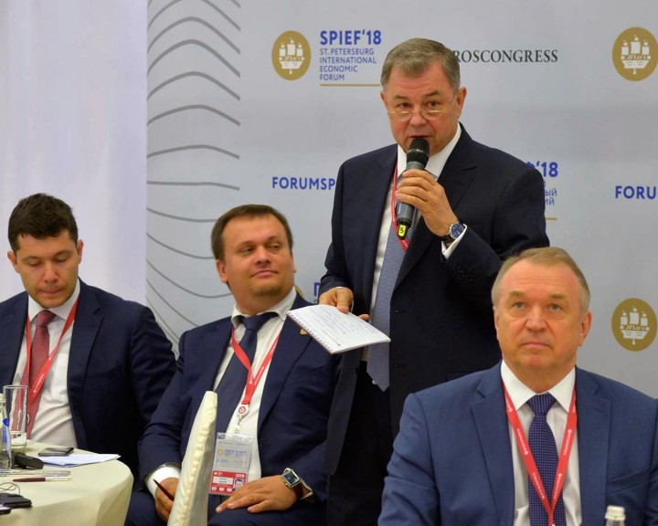 СПб-форумаАртамонов2-0524.jpg
