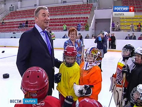 Владислав Третьяк пообещал поддержку юным обнинским хоккеистам