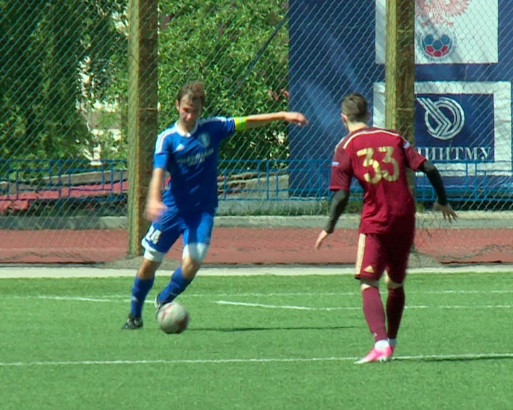 Футбол-врачи0612.jpg