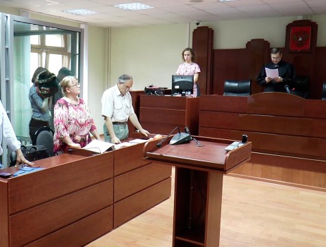 Молодые влюбленные получили срок за убийство родственников