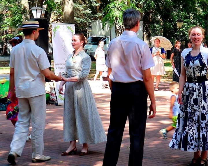 Калужские-танцоры0817.jpg