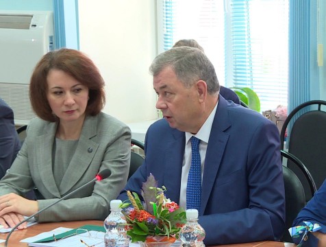 Губернатор попросил бизнесменов поработать над рейтингом инвестиционной привлекательности