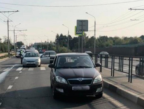 Иномарка нарушила дистанцию и собрала впереди себя ещё три авто