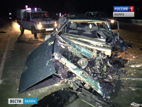 На реконструированном участке МЗ «Украина» «девятка» врезалась в бетонное ограждение